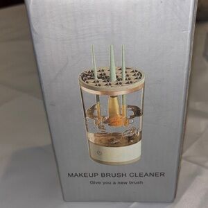 Automatic Makeup Brush Cleaner NWT